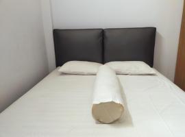 Inawa Homestay Syariah, hotel v destinaci Rampal