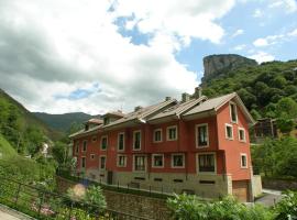 Apartamentos Puente La Molina: Carreña de Cabrales'te bir evcil hayvan dostu otel