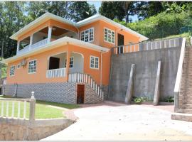 Exotic Guest House, hotel in Anse Possession