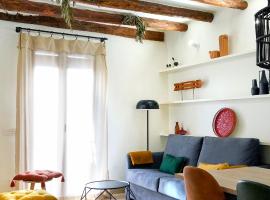 Apartaments la Rambla - Arbequina - 6 persones, budgethotel i Cornudella