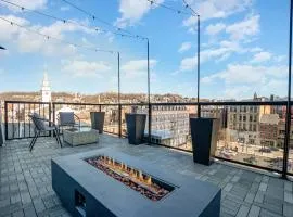 The Penthouse- Heart of OTR w/Rooftop Terrace