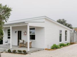 Port Cottage on the Great Ocean Road, ваканционна къща в Порт Кембъл