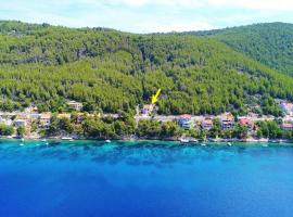 Panoramic Apartments Anić, hotel in Blato