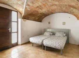 Villa in Figueres with Private Pool