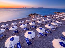Riviera Del Sole Hotel Resort Spa, ξενοδοχείο σε Piraino