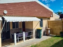 Maison de 2 chambres avec jardin clos et wifi a Le Robert a 1 km de la plage