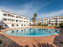Viesnīca pie pludmales Apartamento Udane Menorca by Mauter Villas pilsētā Kala en Blanesa