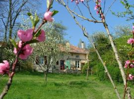 Gîte Seigneulles, 4 pièces, 5 personnes - FR-1-585-33, hotel with parking in Seigneulles