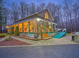 Spacious Oneida Retreat with Game Room!, hotel with parking in Oneida