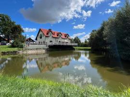 Czar Mamry Apartamenty, hotel in Węgorzewo