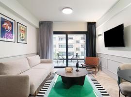 LIV The City Suites ADULTS ONLY, жилье для отдыха в Ларнаке