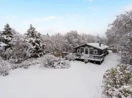 2 Bedroom Awesome Home In Thyholm