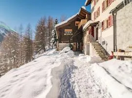 "CHALET dei FIORI" room & apartment