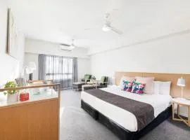 'A Perfect Match' Resort-style Living in Darwin CBD