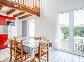 Maison Jumelée à 2 Pas de la Plage - Piscine, Terrasse, Parking Privé - Idéale Famille / Amis - FR-1-319-193