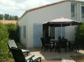 Maison Vendéenne avec Piscine Proche de la Plage et Commerces, Animaux Acceptés sur Demande - FR-1-476-28