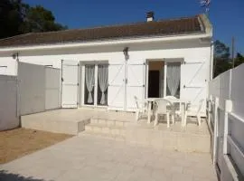 Maisonnette ensoleillée, à 100m de la plage, animaux sur demande - FR-1-476-45