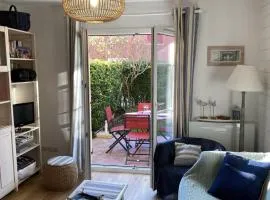 Charmant Cottage avec Jardin à Deux Pas du Port - Dives-sur-Mer - FR-1-487-279