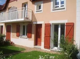 Cottage 3 pièces à Dives-sur-Mer, jardin privé, proche Port Guillaume, piscine, animaux acceptés - FR-1-487-301