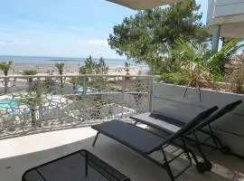 Appartement luxe 2 chambres, balcon, accès plage, piscine, animaux admis, parking - FR-1-194-236
