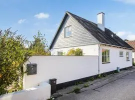 3 Bedroom Lovely Home In Samsø