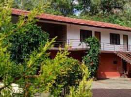 Shree Raksha Homestay, kuća za odmor ili apartman u gradu 'Gonikoppal'