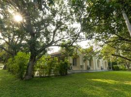 Tamarind Tree Garden Resort - Katunayake, hotel v Negombu