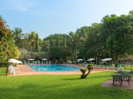 Tamarind Tree Garden Resort - Katunayake, hotel with parking in Negombo