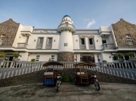 Pension Ivatan, hotel di San Joaquin