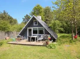 Gorgeous Home In Samsø With Kitchen