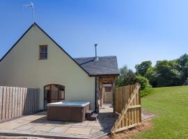 Beech Cottage at Williamscraig Holiday Cottages, hotel que accepta animals a Linlithgow