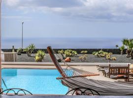 Villa Horizon Sunset y Ocean Lanzarote, hytte i Mácher