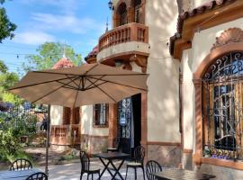 Posada Chalet de Bassi – hotel w mieście Mendoza