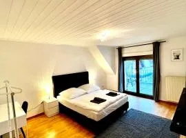 Gemütliches Zimmer mit großer Terrasse Nähe Messe, Flughafen & PSD Dome