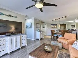 Sunlit St Petersburg Condo with Community Pool