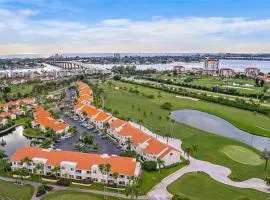 4 Mi to St Pete Beach! Family Condo w/ Pool Access