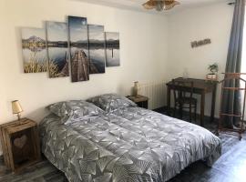 Chambre Nature, B&B/chambre d'hôtes à Pugny-Chatenod