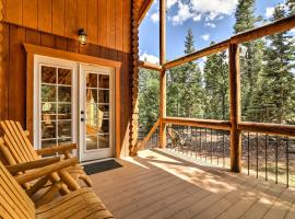 Cozy Utah Cabin with Pool Table, Deck and Fire Pit!, hotel in Duck Creek Village
