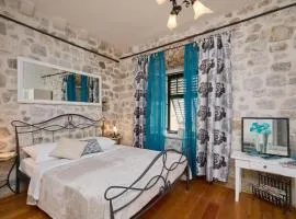 Festa Apartments & Rooms