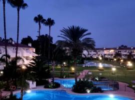 Mijas Holiday, hotel a prop de Mijas Golf Club, a Fuengirola