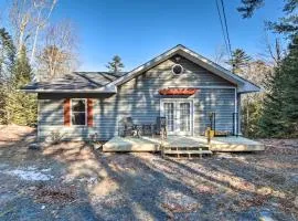 Stunning Monson Getaway on the Water!