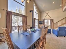 Family-Friendly Mountain Cabin Near Donner Lake, vila di Soda Springs