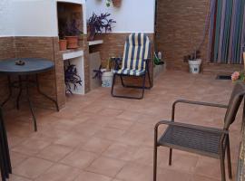 El patio de Marcos, self catering accommodation in La Recueja