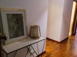 Apartamento T1- Gaia zona.comercial: Vila Nova de Gaia'da bir daire