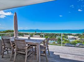 Surfers Lookout - Waipu Cove Holiday Home、ワイプのヴィラ