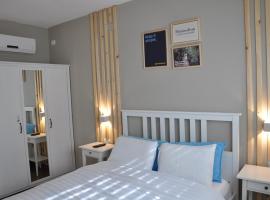 Engel apartments -גליל עליון, hotel with parking in Tsiv'on