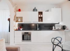 Fall In Love with Como Lake, hotel in Bellano