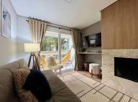 Delle Alpi 2 dorm ao lado Roda Gigante by Achei