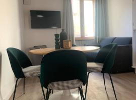 Viesnīca Appartement velouté Dižonā, netālu no apskates objekta Dijon Court House