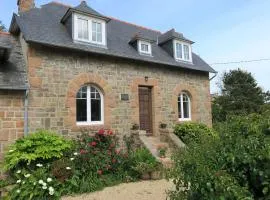 Maison rénovée 100m mer avec WIFI, jardin à Trégastel - FR-1-368-296